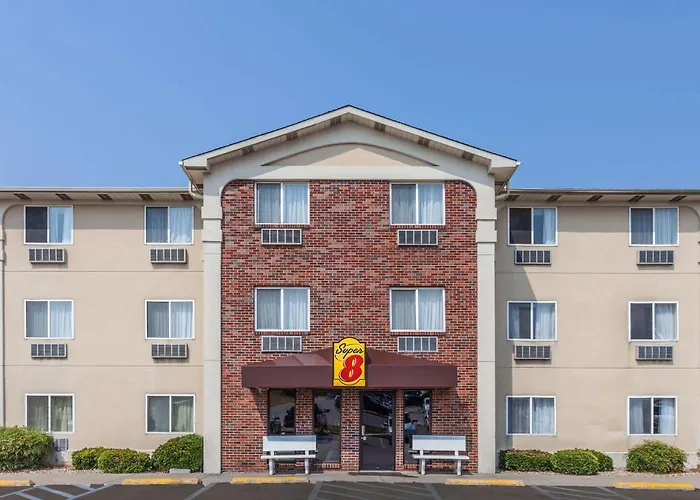 Super 8 By Wyndham Irving Dfw Airport/South Hotel